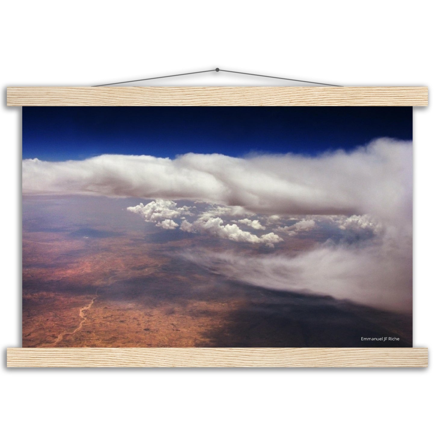 Nuages sur l’Espagne - Affiche en papier mat qualité musée avec cintres bois