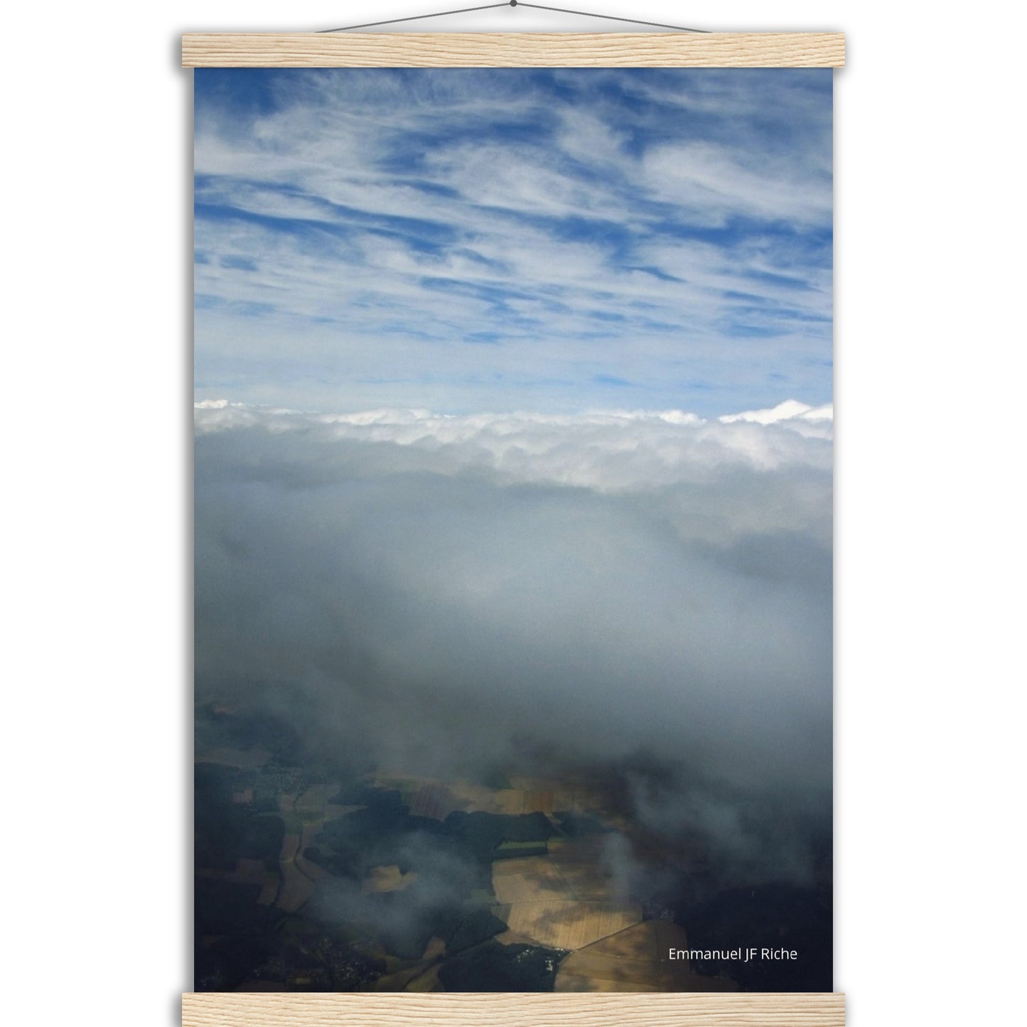 Nuages sur l’Espagne - Affiche en papier mat qualité musée avec cintres bois